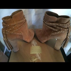 Jessica Simpson 100% Suede Marguerit Tassel Bootie
